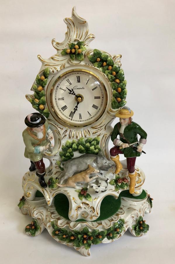 hunting clock with pedestal